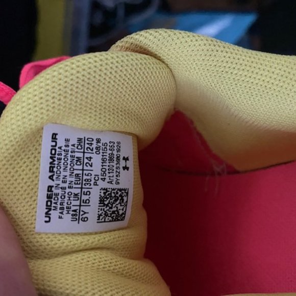 Under Armour Running Athletic Shoes - Picture 4 of 4
